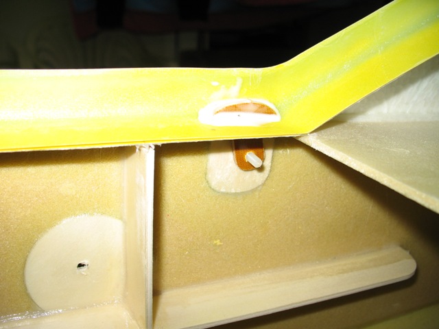 Download MBK000600 (640Wx480H)