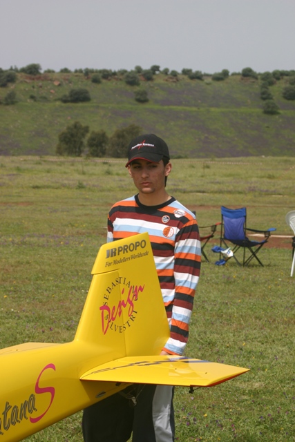 Download LAC000030 (427Wx640H)