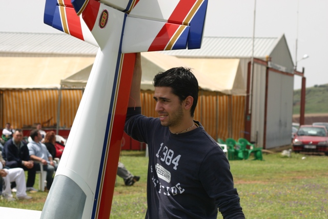 Download LAC000080 (640Wx427H)