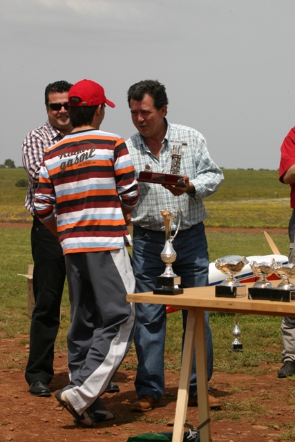 Download LAC000220 (427Wx640H)