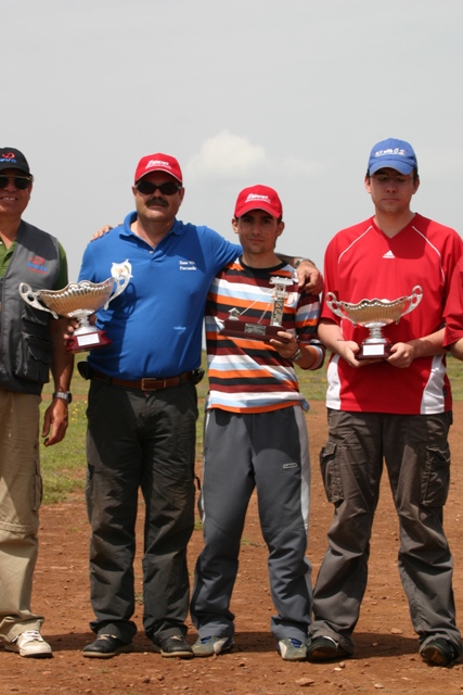 Download LAC000250 (427Wx640H)