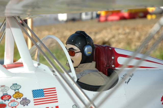 Download MFS000290 (640Wx426H)