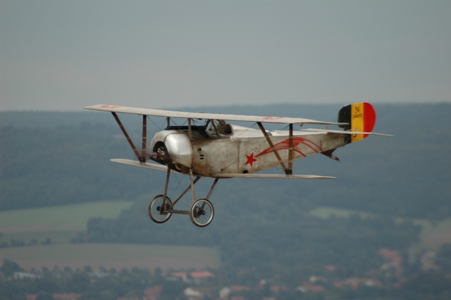 Download MFS002890 (640Wx426H)