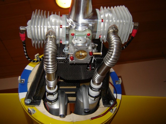 Download YAK55M000130 (640Wx479H)